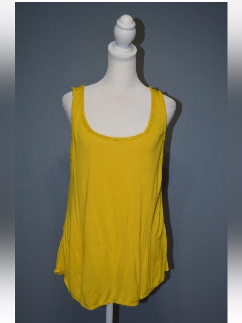 Forever 21 Sz XS Yellow Sleeveless Top